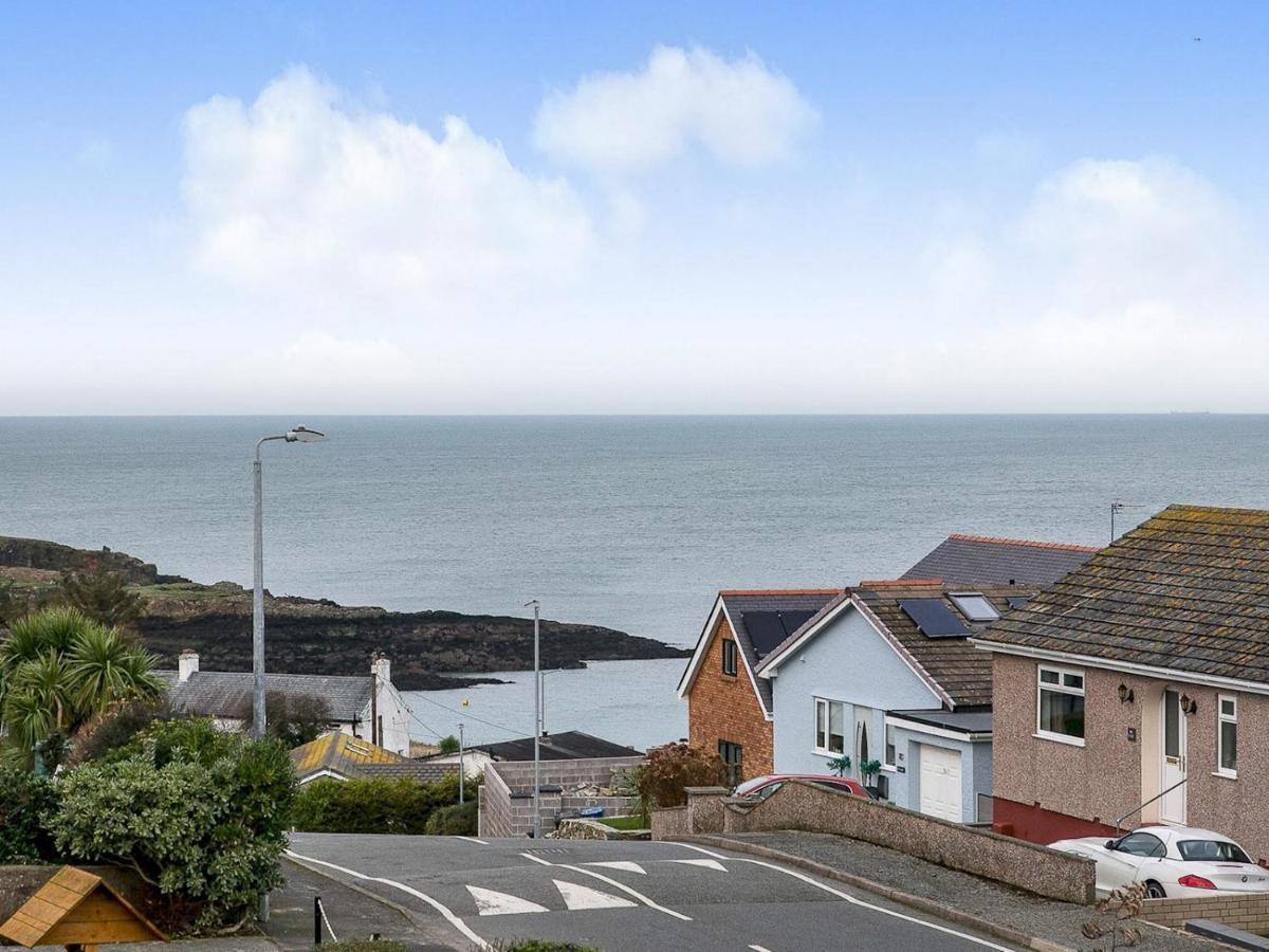 Pass The Keys Modern Coastal Home In Bull Bay Amlwch Exteriér fotografie