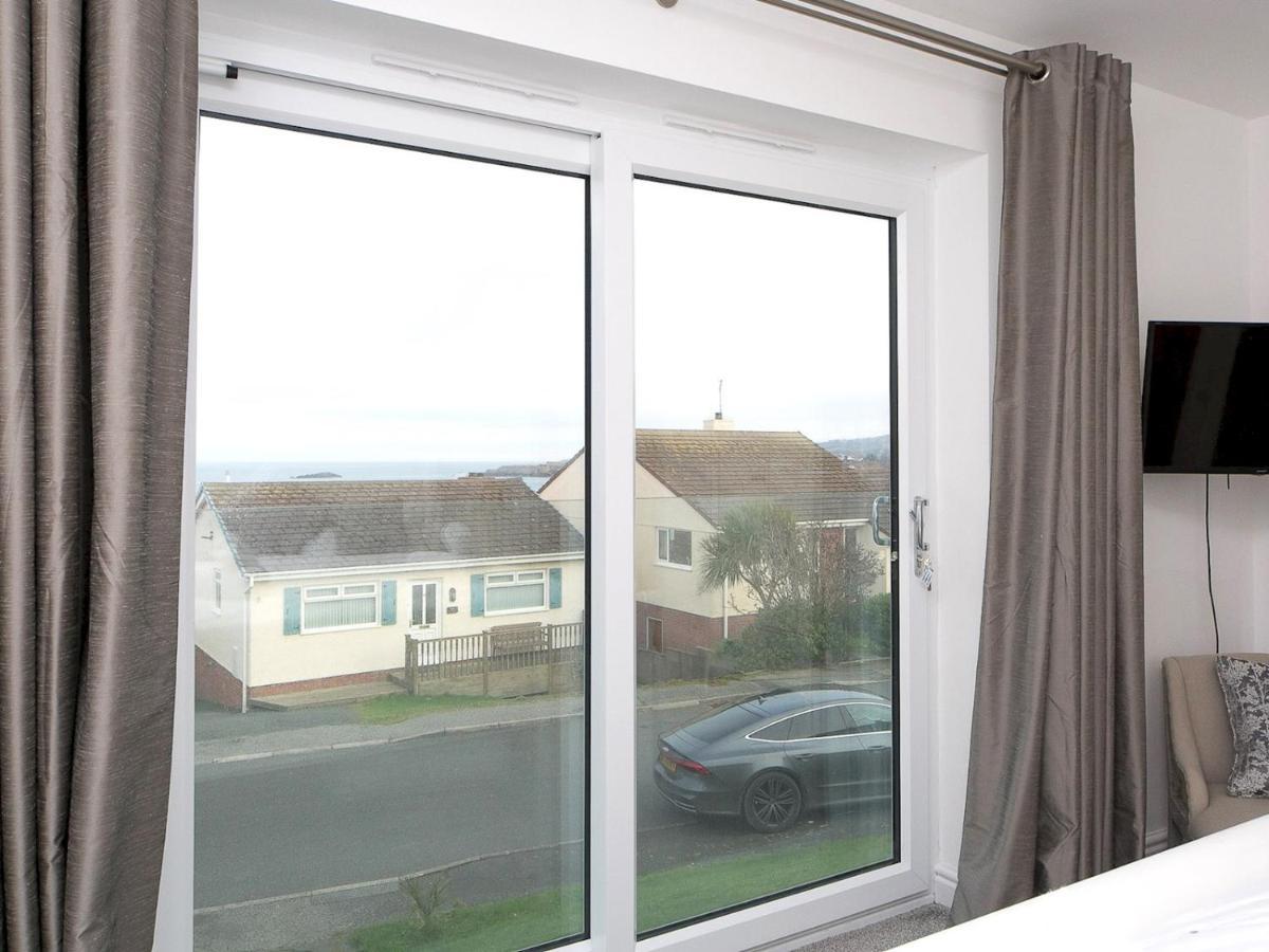 Pass The Keys Modern Coastal Home In Bull Bay Amlwch Exteriér fotografie
