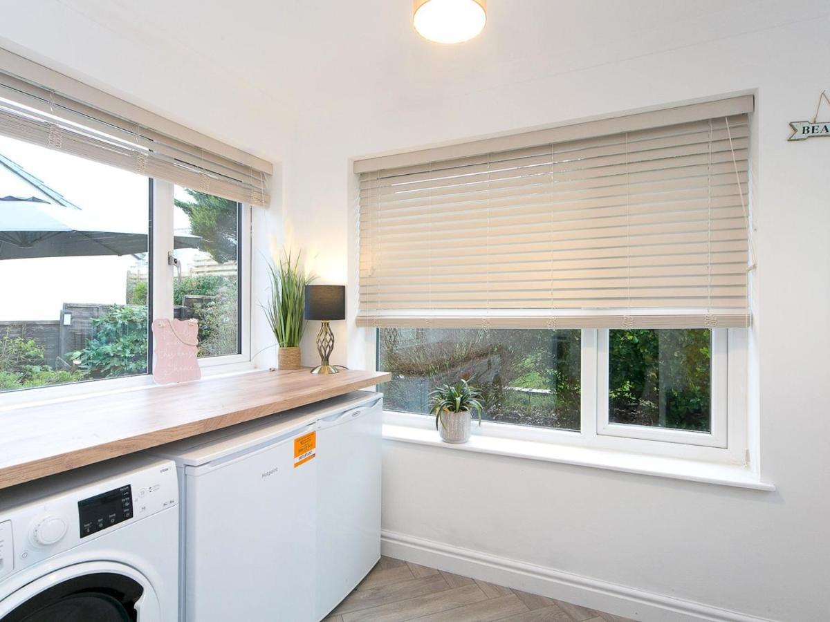 Pass The Keys Modern Coastal Home In Bull Bay Amlwch Exteriér fotografie